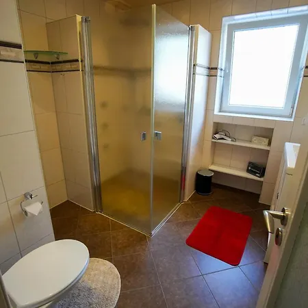 Gemuetliche Im Herrenhaus Baden-Baden