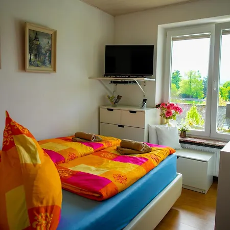 Gemuetliche Im Herrenhaus Apartamento