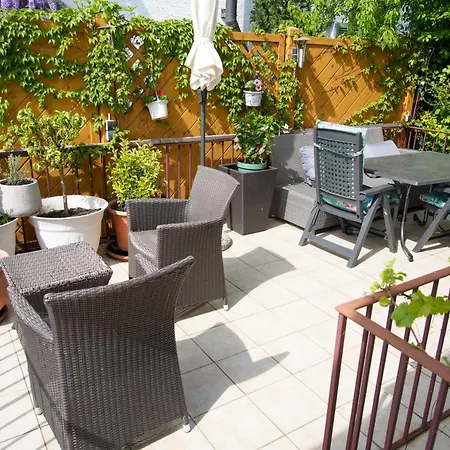 Gemuetliche Im Herrenhaus *